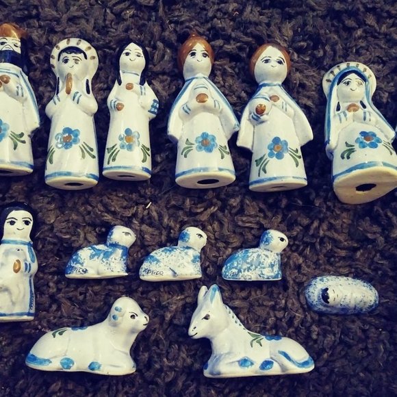 Mexican Christmas nativity 14 pc set Ceramic Hand